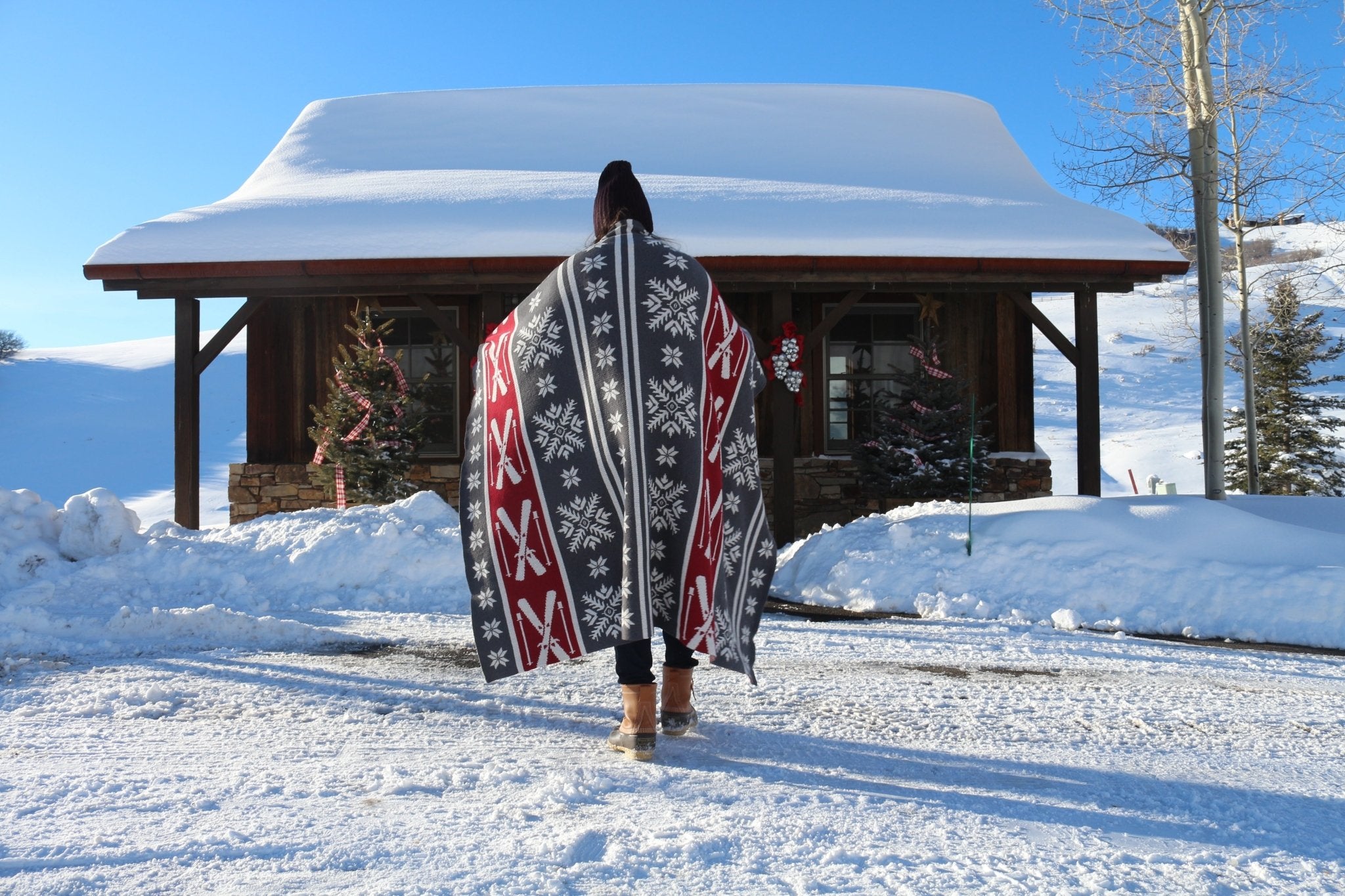 Holiday Gifting Guide: Eco-Friendly Throw Blankets - In2Green